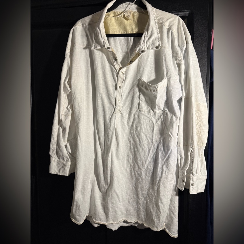We The Free Casual White Button Down Shirt Stylish Subtle Patchwork Oversized